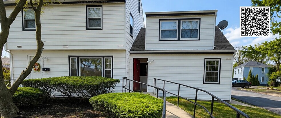 Primary Photo Of 1457 Nottingham Way, Hamilton Medical For Lease