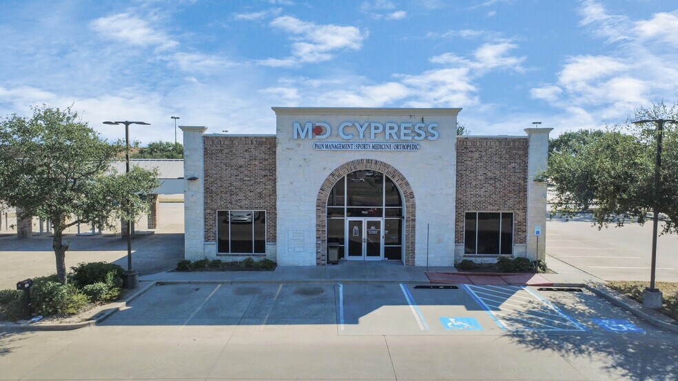 More Photos Of 7012 Barker Cypress Rd, Cypress Office For Sale