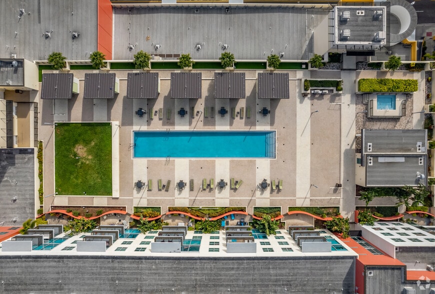 More Photos Of 1208 E Kennedy Blvd, Tampa Apartments For Sale