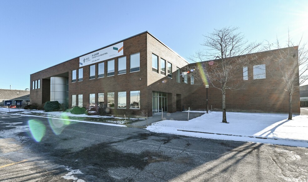 Primary Photo Of 4500 Rue Cousens, Montréal Distribution For Lease