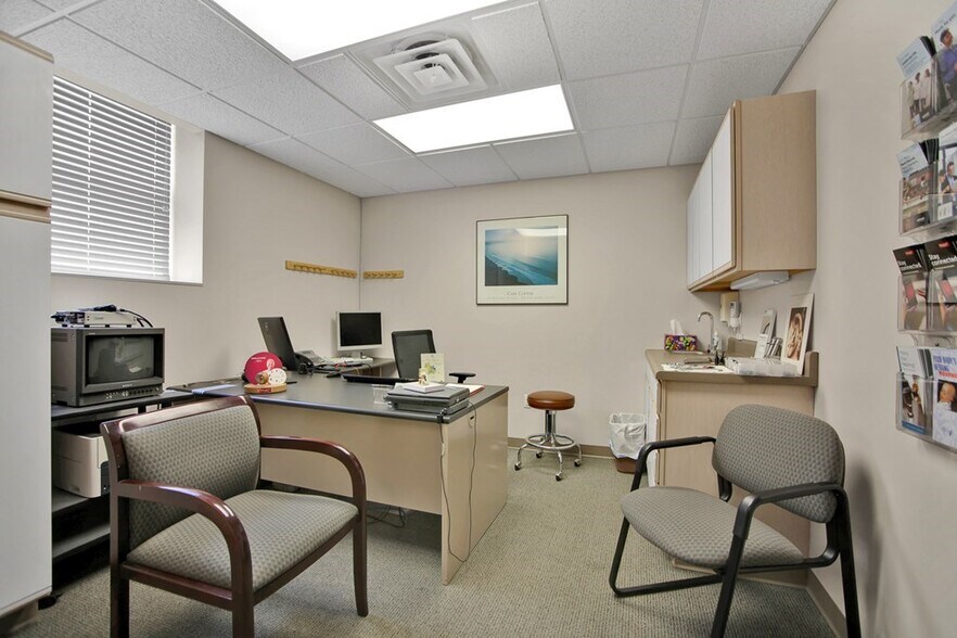 More Photos Of 2 Waln St, Wellsboro Office For Sale