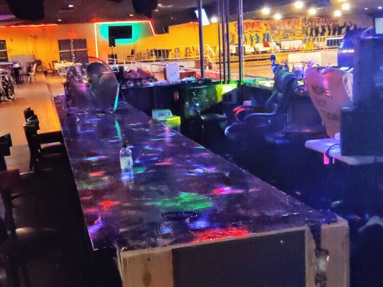 More Photos Of 645 E Georgia Ave, Memphis Bar For Sale