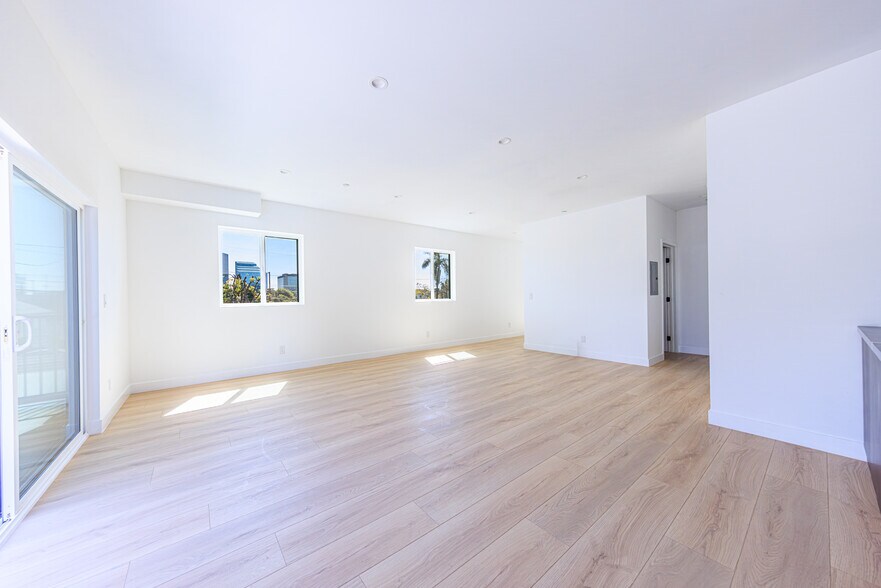 More Photos Of 1954-1958 Purdue Ave, Los Angeles Apartments For Sale