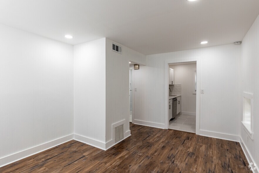 More Photos Of 1031 Scott Blvd, Decatur Apartments For Sale