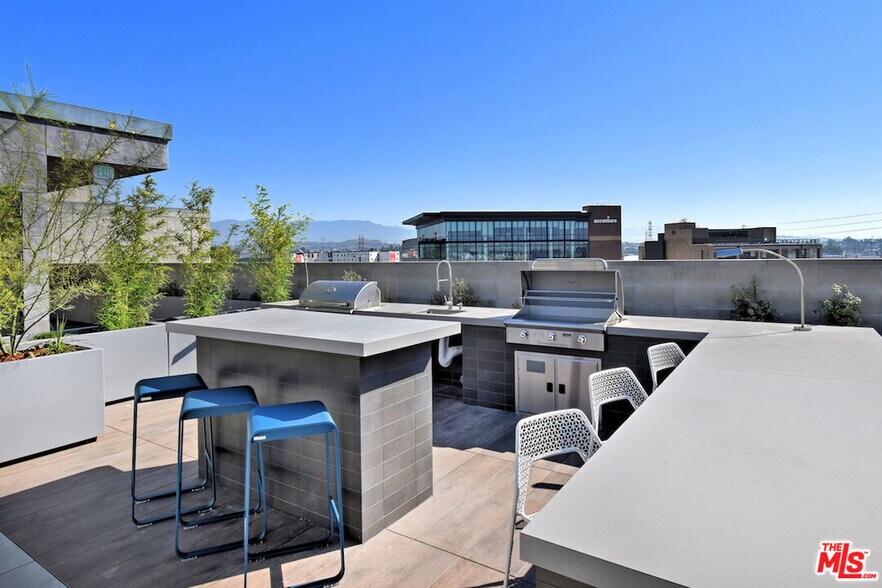 More Photos Of 500-530 S Hewitt St, Los Angeles Apartments For Sale