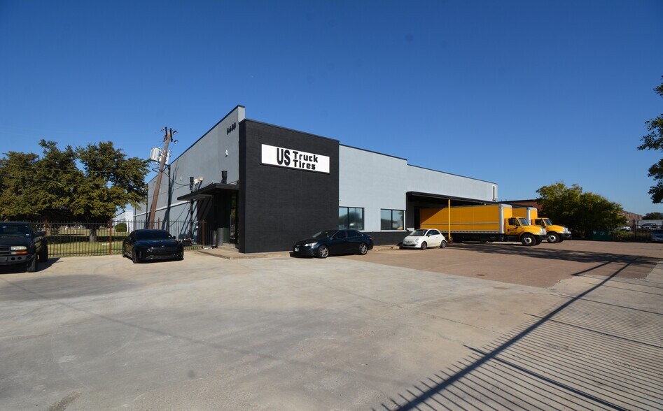 More Photos Of 8400 Sovereign Row, Dallas Distribution For Sale