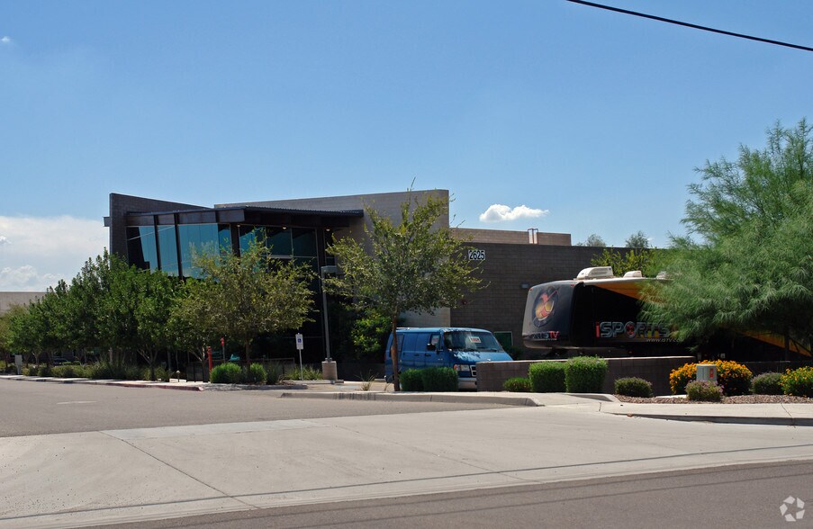 More Photos Of 2625 E Rose Garden Ln, Phoenix Flex For Sale