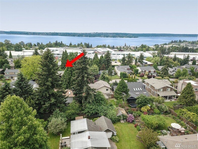 More Photos Of 808-810 6th St S, Kirkland Office Residential For Lease