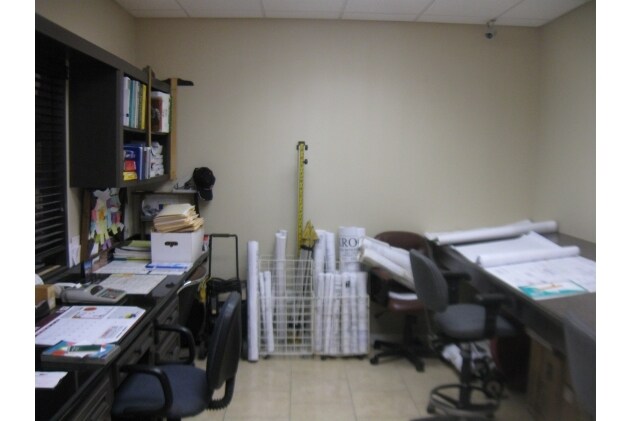 More Photos Of 6606 Lindbergh Ave, Houston Warehouse For Lease
