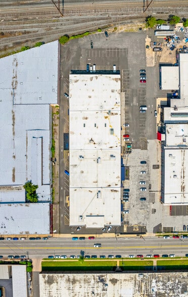 More Photos Of 7520 State Rd, Philadelphia Warehouse For Lease