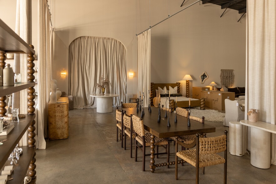 More Photos Of 3330 Audley St, Houston Storefront Retail Office For Lease