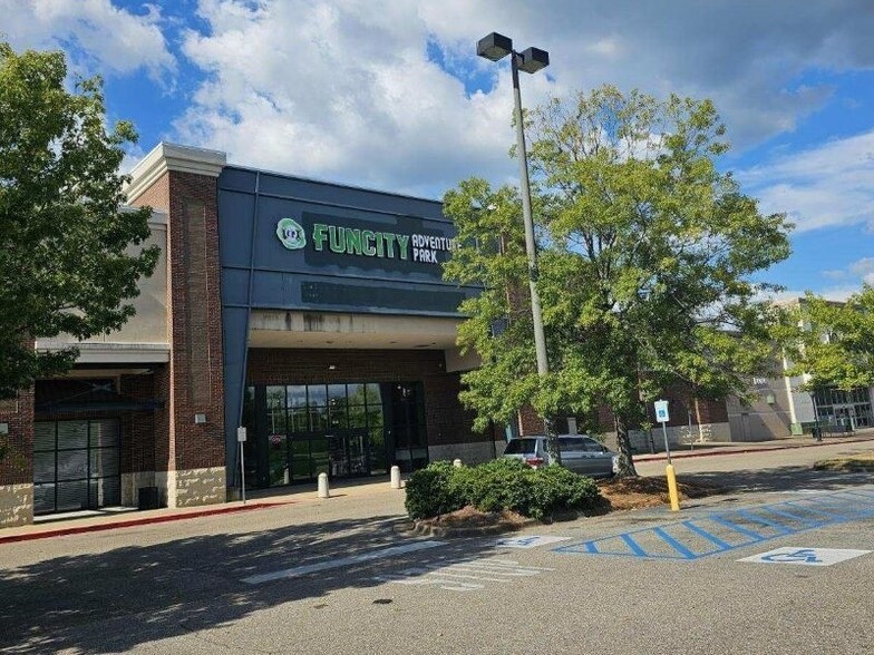 More Photos Of EASTCHASE Pky, Montgomery Unknown For Lease