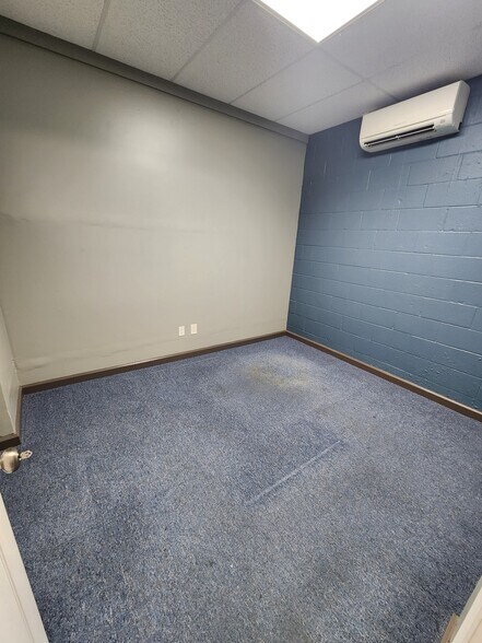 More Photos Of 909 Kapahulu Ave, Honolulu Freestanding For Lease