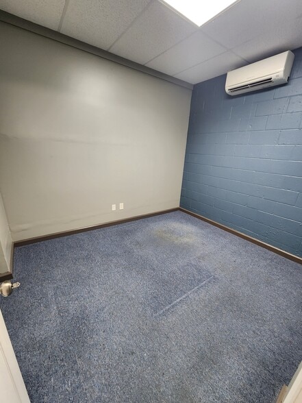 More Photos Of 909 Kapahulu Ave, Honolulu Freestanding For Lease