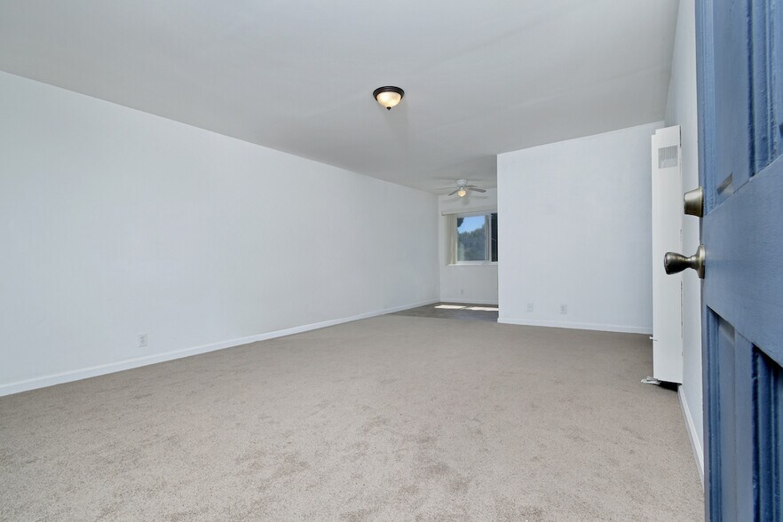 More Photos Of 9301 Darby Ave, Northridge Apartments For Sale
