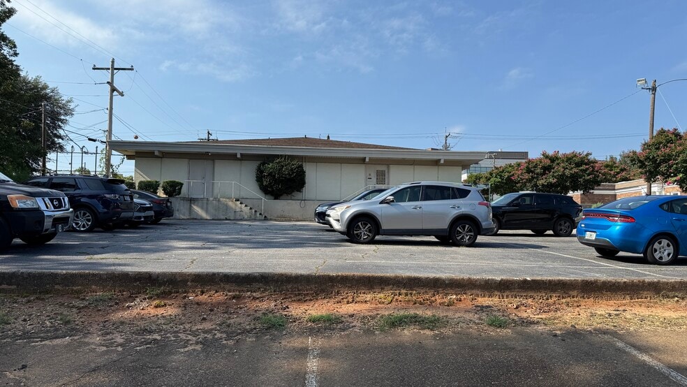 More Photos Of 2757 Laurel St, Columbia Medical For Sale