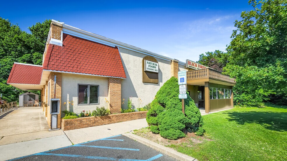 More Photos Of 1096 Highway 33, Trenton Drugstore For Sale