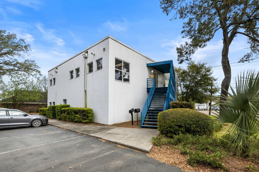 More Photos Of 1637 Savannah Hwy, Charleston Office For Lease