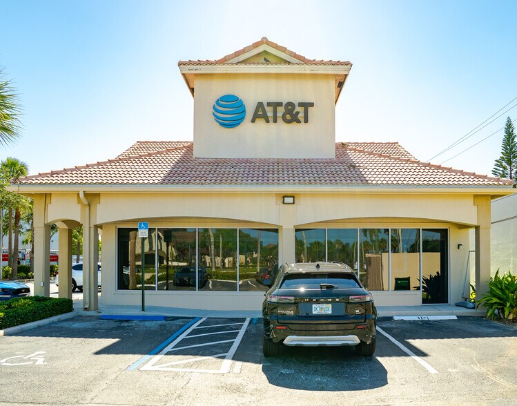 Primary Photo Of 411 S Federal Hwy, Deerfield Beach Unknown For Lease