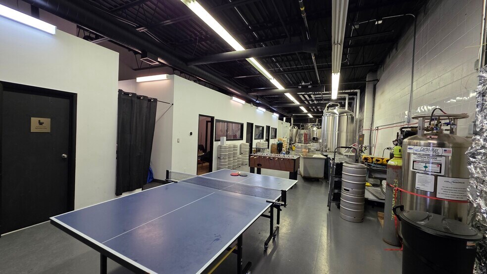 More Photos Of 71 Sunrise Ave, Toronto Warehouse For Lease