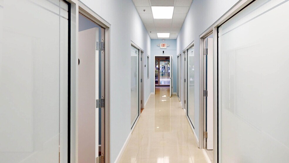 More Photos Of 2151 Consulate Dr, Orlando Loft Creative Space For Sale