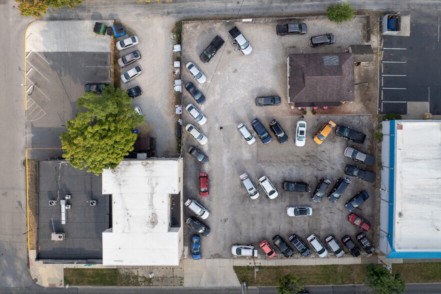 More Photos Of 4760-4764 N High St, Columbus Storefront Retail Residential For Sale