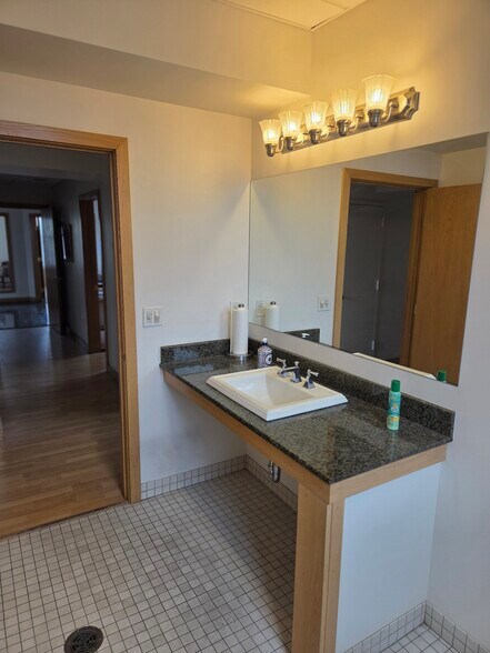More Photos Of 210 E Fayette St, Syracuse Office For Sale
