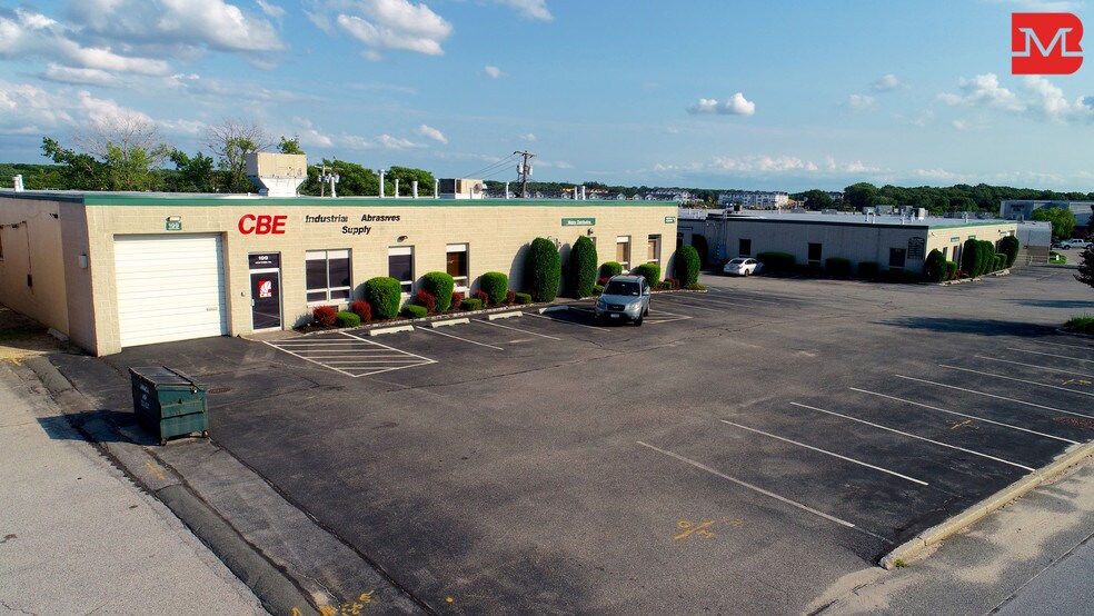 More Photos Of 14-38 East Mall, Plainview Warehouse For Lease