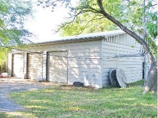 More Photos Of 1501 S US Highway 259, Henderson Office For Sale