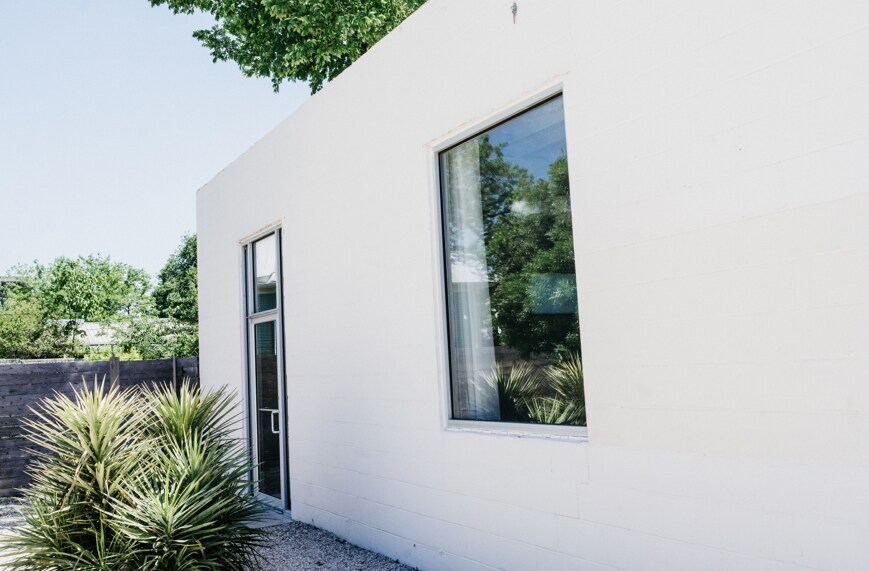 More Photos Of 1401 E Cesar Chavez St, Austin Auto Repair For Lease