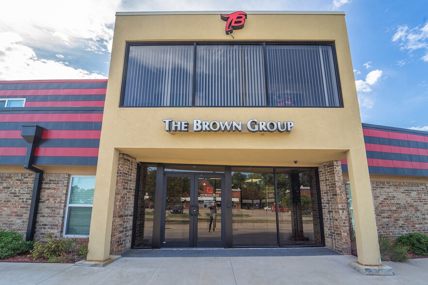 More Photos Of 6001 Nw Expressway, Oklahoma City Office For Sale