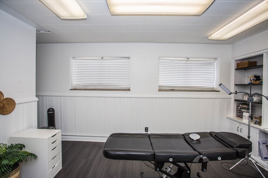 More Photos Of 2901 Avenue Q, Lubbock Office For Sale