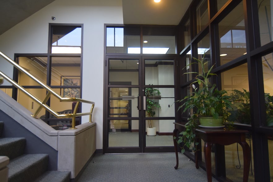 More Photos Of 51 S Duke St, Lancaster Office For Lease