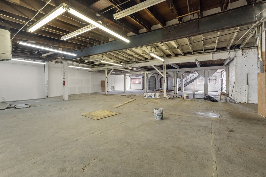 More Photos Of 47 Maple Ave, Flemington Light Manufacturing For Lease