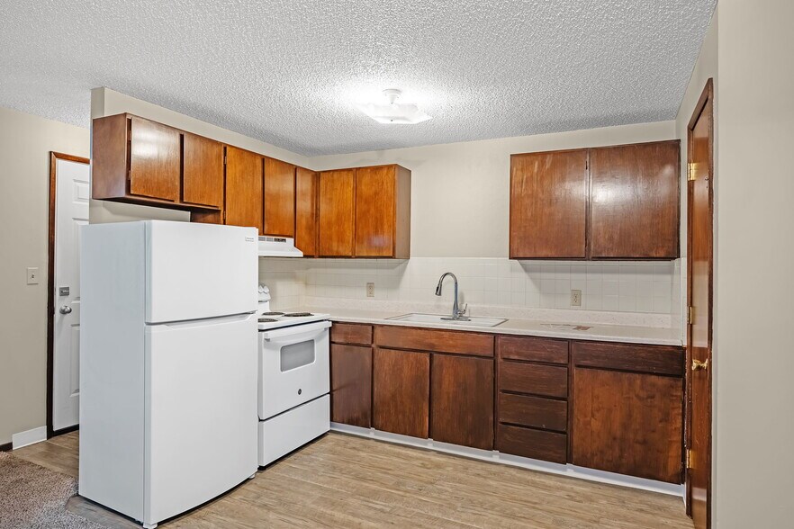 More Photos Of 1306-1320 3rd St, Cheney Apartments For Sale