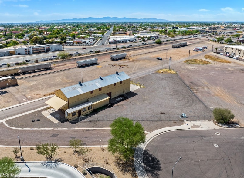 More Photos Of 8174 W Market St, Peoria Warehouse For Sale