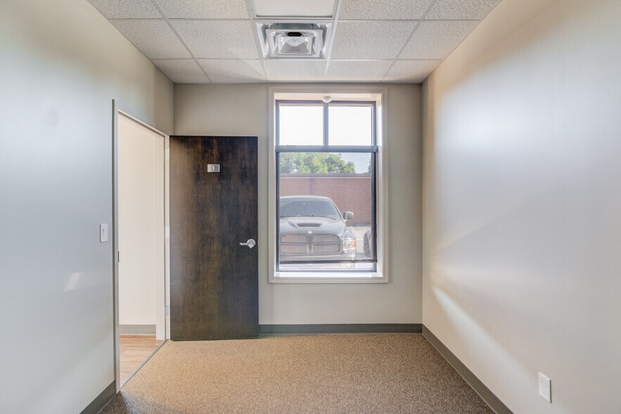 More Photos Of 3584 Atlanta Hwy, Flowery Branch Restaurant For Sale