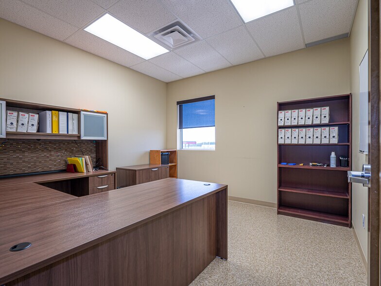 More Photos Of 88 Auto rd, Lloydminster Office For Lease