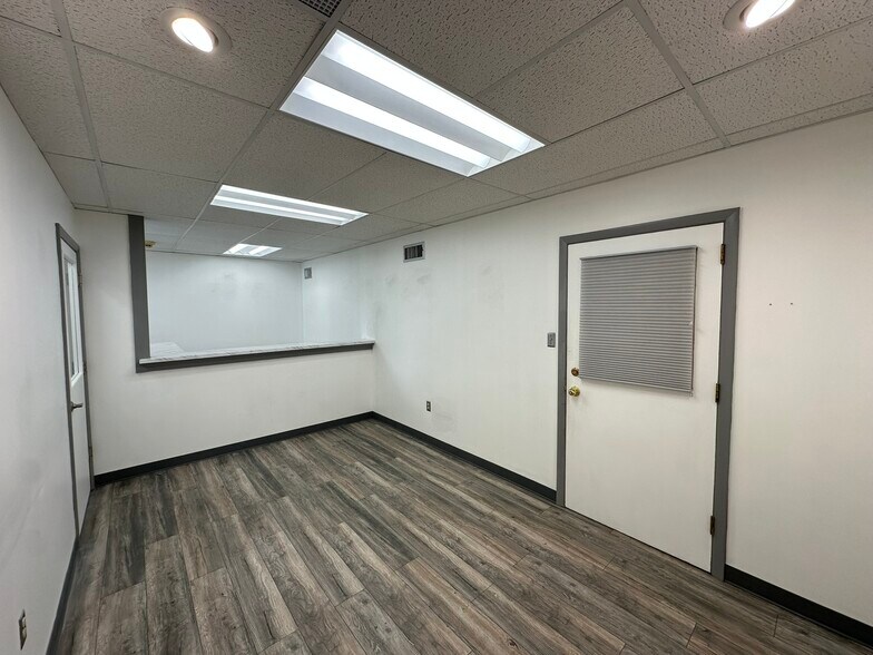 More Photos Of 2526 Monroeville Blvd, Monroeville Medical For Lease