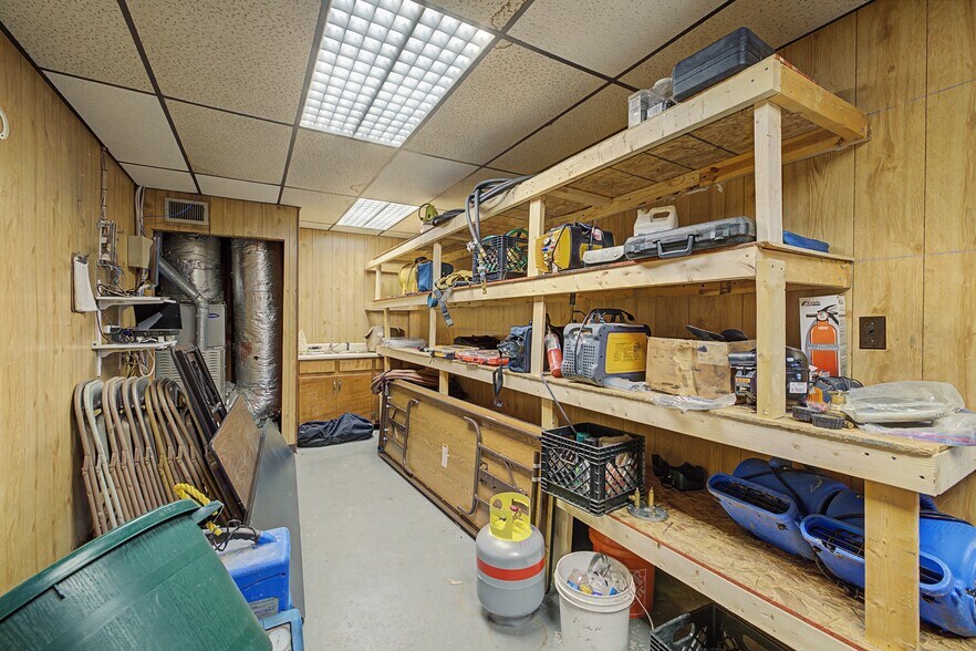 More Photos Of 225 Fiberglass Dr, Mount Juliet Warehouse For Sale