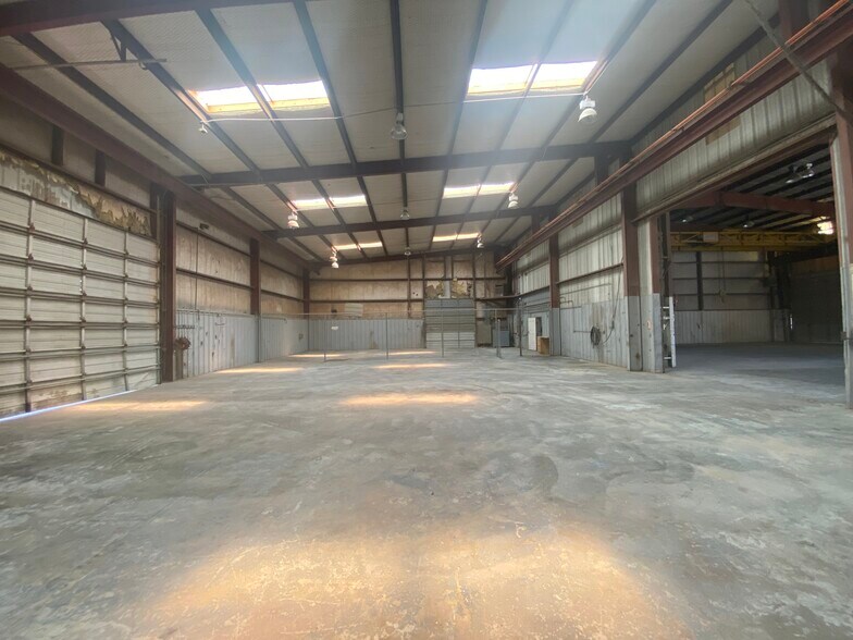 More Photos Of 4003 S County Road 1294, Odessa Warehouse For Lease