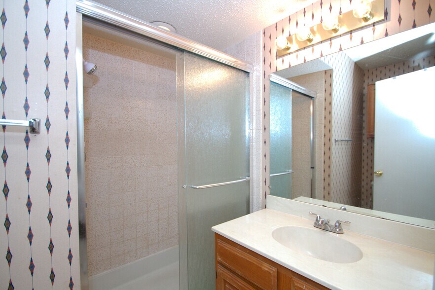 More Photos Of 2121 Park Willow Ln. Unit C, Arlington Multifamily For Sale