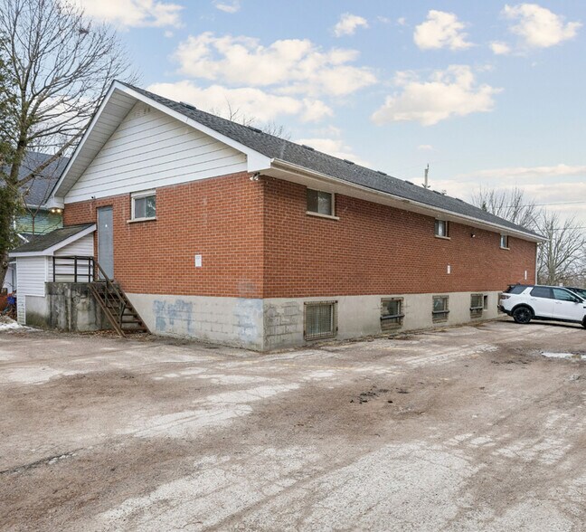 More Photos Of 140 Queen St, Clarington Religious Facility For Lease