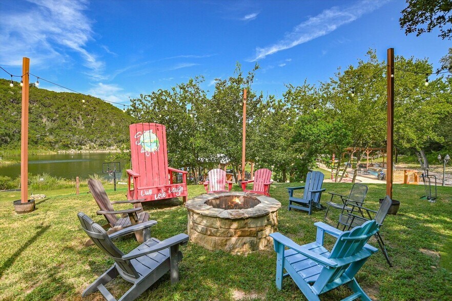 More Photos Of 13401 Bullick Hollow Rd, Austin Specialty For Sale