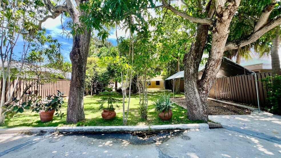 More Photos Of 1120 S Federal Hwy, Lake Worth Beach Apartments For Sale