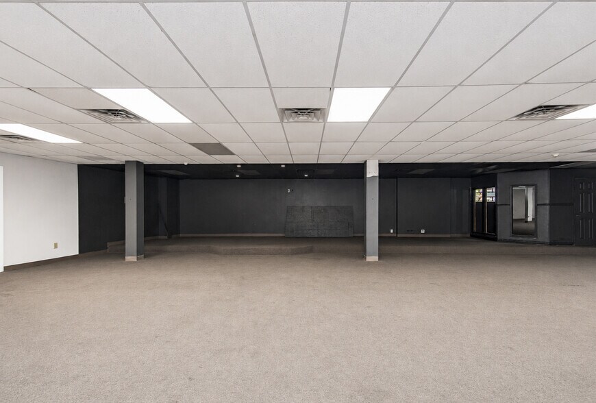 More Photos Of 6044-6052 Castor Ave, Philadelphia Medical For Sale