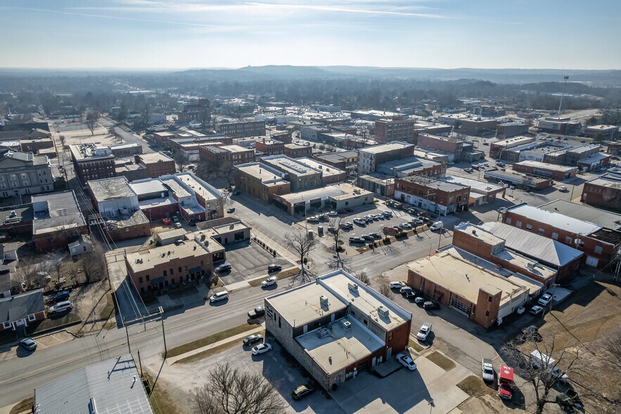 More Photos Of 201 E Hobson Ave, Sapulpa Loft Creative Space For Sale