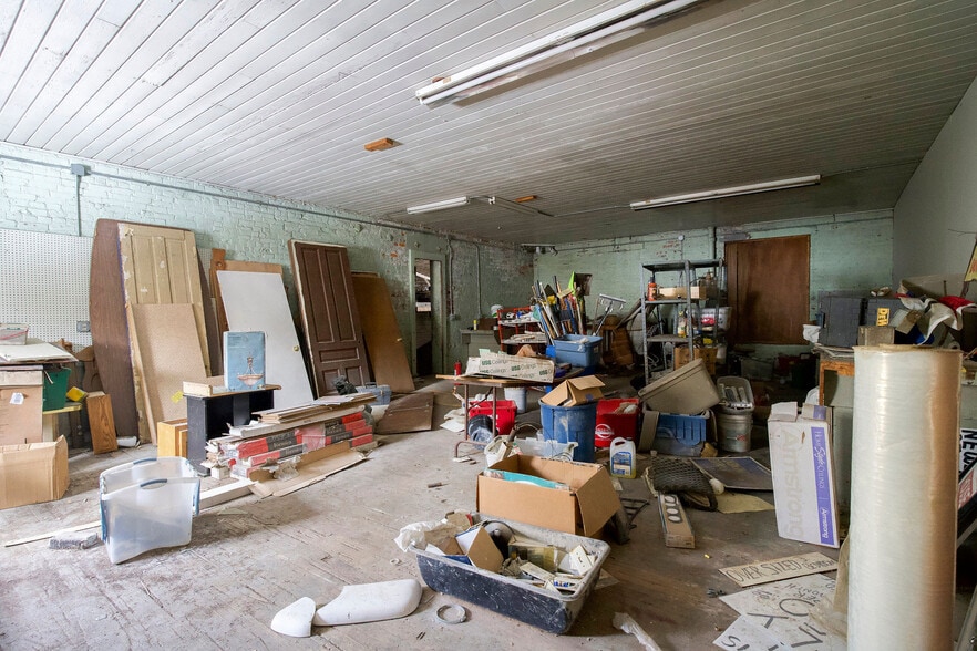 More Photos Of 221 S Walnut Ave, Sidney Warehouse For Sale