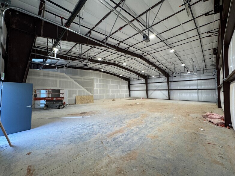 More Photos Of 3430 E Plant Dr, Washington Industrial For Lease