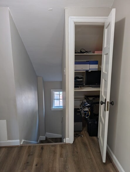 More Photos Of 4104 Bladensburg Rd, Brentwood Freestanding For Lease